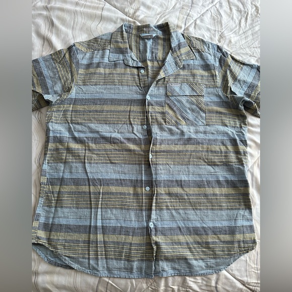 Columbia Other - Columbia Regular Fit Short Sleeve Striped Button up Shirt